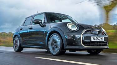 MINI Cooper S, вид спереди